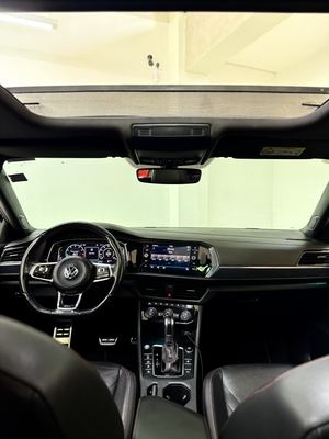 VOLKSWAGEN JETTA — foto 12