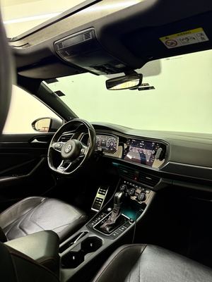 VOLKSWAGEN JETTA — foto 14